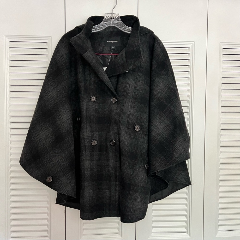 NWT Banana Republic Black Plaid Cape Coat